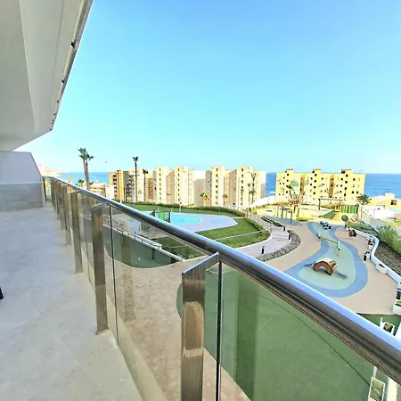 Sunset Cliffs 3 Bedrooms Apartment *
