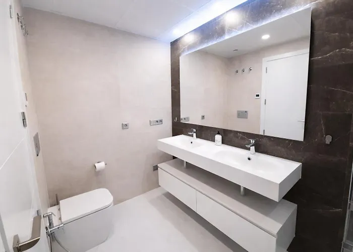 Sunset Cliffs 3 Bedrooms *