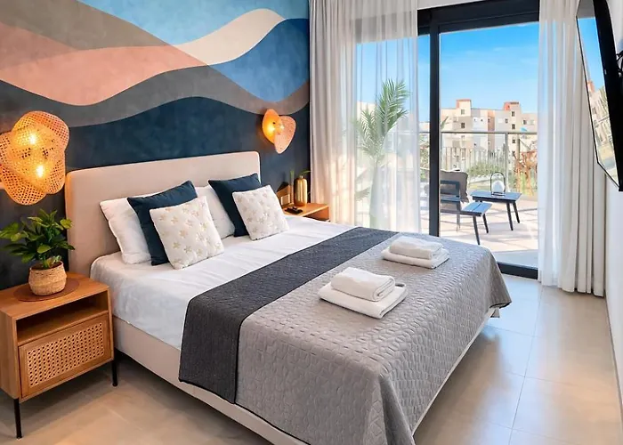 Sunset Cliffs 3 Bedrooms *